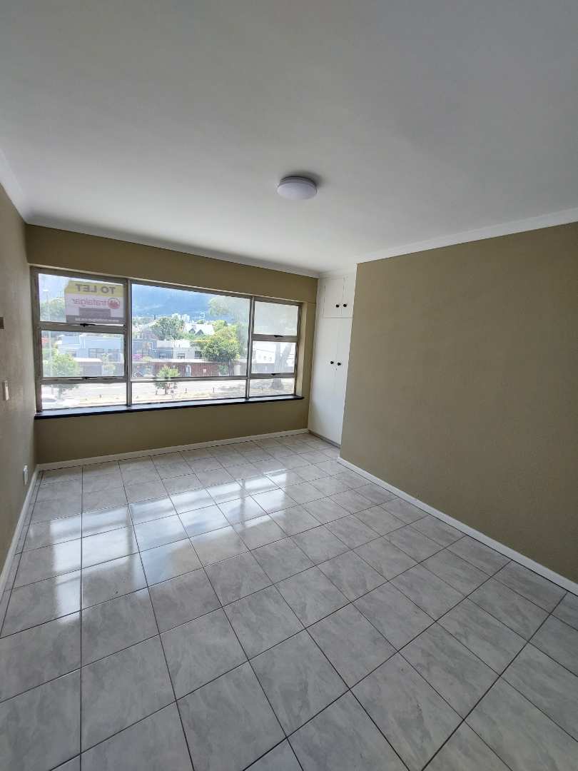 To Let 2 Bedroom Property for Rent in Claremont Western Cape